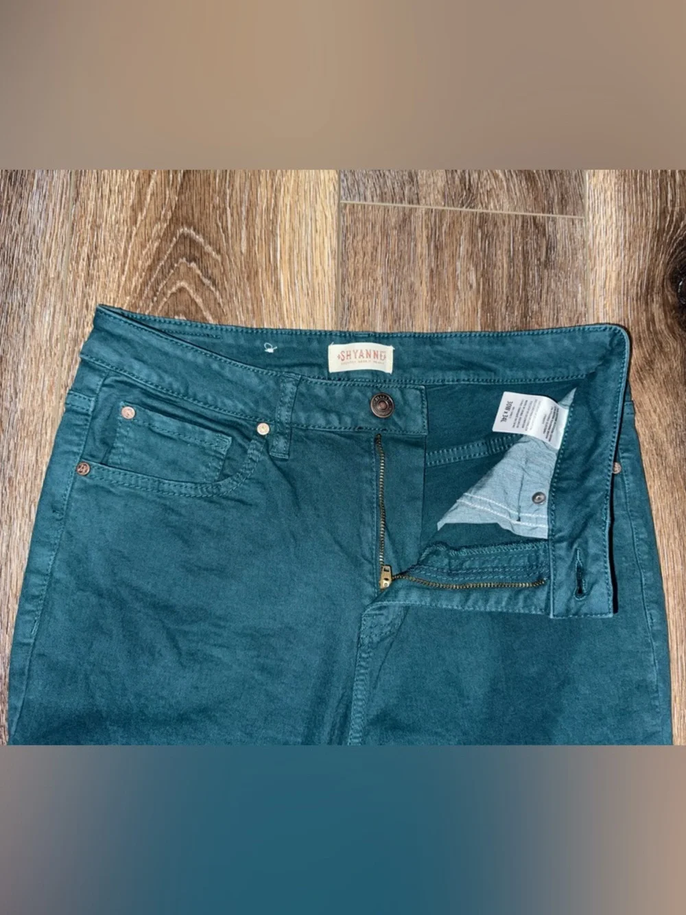 SHYANNE WOMEN'S HIGH RISE SUPER FLARE JEANS in Deep Teal Size 30 - Picture 6 of 12